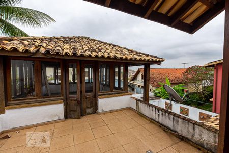 Casa de condomínio à venda com 362m², 4 quartos e 2 vagas Casa de condomínio à venda com 362m², 4 quartos e 2 vagasAnexo da Suíte 2