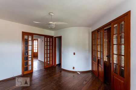 Casa de condomínio à venda com 362m², 4 quartos e 2 vagas Casa de condomínio à venda com 362m², 4 quartos e 2 vagasSuite 3