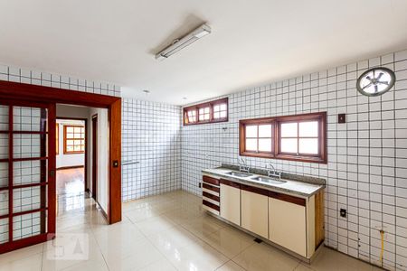 Casa de condomínio à venda com 362m², 4 quartos e 2 vagas Casa de condomínio à venda com 362m², 4 quartos e 2 vagasCozinha