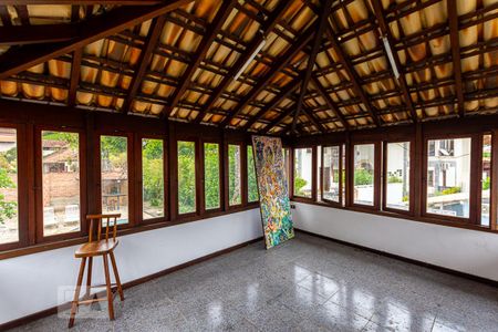 Casa de condomínio à venda com 362m², 4 quartos e 2 vagas Casa de condomínio à venda com 362m², 4 quartos e 2 vagasAnexo da Suíte 2