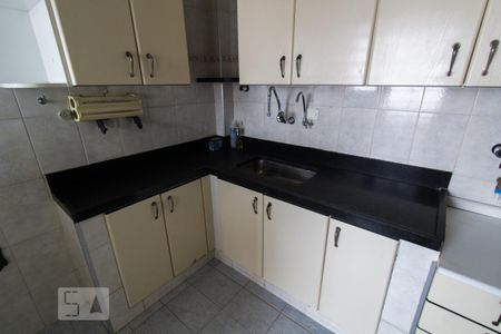 Apartamento para alugar com 110m², 4 quartos e 1 vaga Apartamento para alugar com 110m², 4 quartos e 1 vagaCozinha