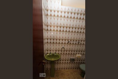 Casa à venda com 300m², 3 quartos e 6 vagasBanheiro Social