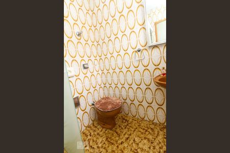 Casa à venda com 300m², 3 quartos e 6 vagasBanheiro da Suite