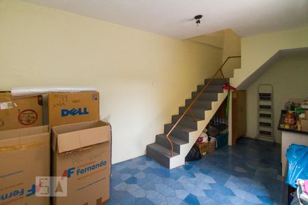 Casa à venda com 300m², 3 quartos e 6 vagasCozinha da Edícula