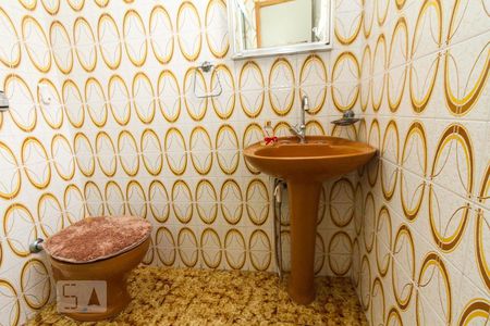 Casa à venda com 300m², 3 quartos e 6 vagasBanheiro da Suite