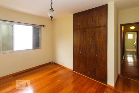 Casa à venda com 300m², 3 quartos e 6 vagasQuarto 03