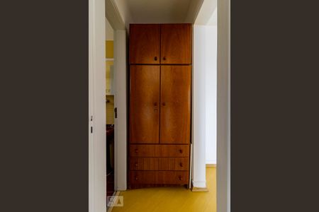 Armario de apartamento para alugar com 1 quarto, 49m² em Vila Clementino, São Paulo