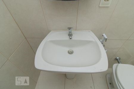 Casa para alugar com 50m², 1 quarto e sem vaga Casa para alugar com 50m², 1 quarto e sem vagaDetalhe do Banheiro