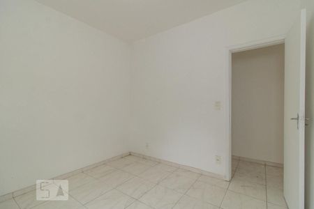 Quarto  de casa para alugar com 1 quarto, 50m² em Marechal Hermes, Rio de Janeiro