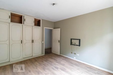 Casa à venda com 400m², 4 quartos e 3 vagasQuarto 2