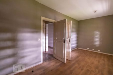 Casa à venda com 400m², 4 quartos e 3 vagasQuarto de serviço