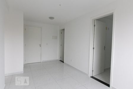 Sala de apartamento à venda com 2 quartos, 45m² em Itaquera, São Paulo