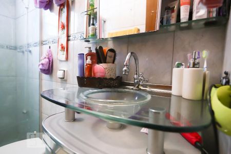 Casa à venda com 100m², 2 quartos e 2 vagasBanheiro 1 