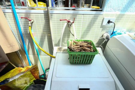 Casa à venda com 100m², 2 quartos e 2 vagasÁrea de Serviço