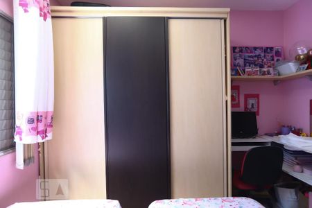 Casa à venda com 100m², 2 quartos e 2 vagasQuarto 2 