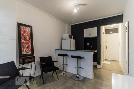 Sala de kitnet/studio para alugar com 1 quarto, 27m² em Consolação, São Paulo