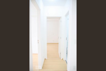 Corredor de apartamento para alugar com 2 quartos, 61m² em Osvaldo Cruz, São Caetano do Sul