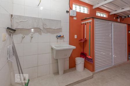 Casa à venda com 155m², 3 quartos e 2 vagasLavanderia