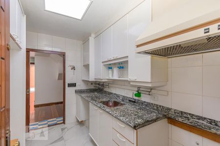 Casa à venda com 155m², 3 quartos e 2 vagasCozinha