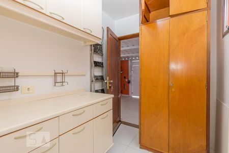 Casa à venda com 155m², 3 quartos e 2 vagasQuarto de Serviço