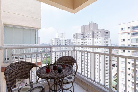 Apartamento à venda com 50m², 2 quartos e 1 vaga Apartamento à venda com 50m², 2 quartos e 1 vagaSacada