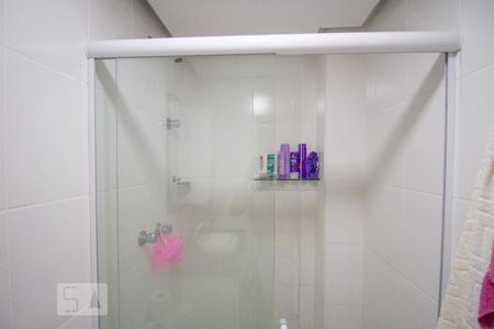 Casa à venda com 80m², 3 quartos e 1 vaga Casa à venda com 80m², 3 quartos e 1 vagaBanheiro