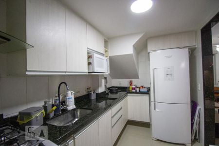 Casa à venda com 80m², 3 quartos e 1 vaga Casa à venda com 80m², 3 quartos e 1 vagaCozinha