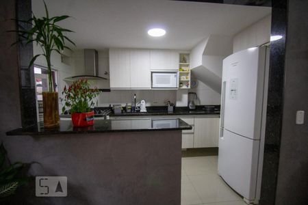 Casa à venda com 80m², 3 quartos e 1 vaga Casa à venda com 80m², 3 quartos e 1 vagaCozinha