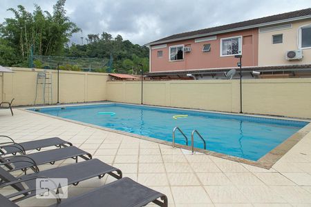 Casa à venda com 80m², 3 quartos e 1 vaga Casa à venda com 80m², 3 quartos e 1 vagaÁrea comum