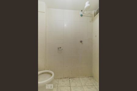 Banheiro de kitnet/studio à venda com 1 quarto, 28m² em Vila Buarque, São Paulo