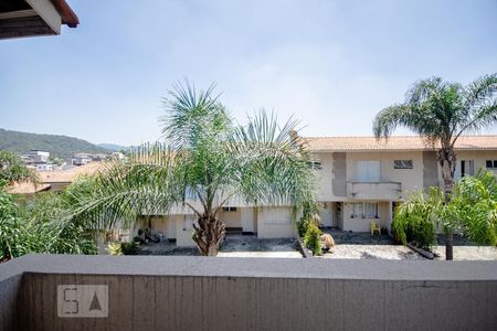 Casa de condomínio à venda com 112m², 3 quartos e 2 vagasVaranda do Quarto 1