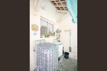 Casa de condomínio à venda com 112m², 3 quartos e 2 vagasÁrea de Serviço