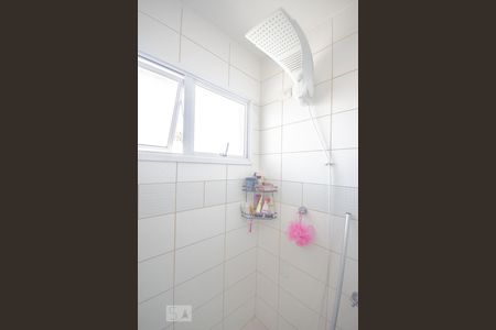 Casa de condomínio à venda com 112m², 3 quartos e 2 vagasBanheiro 1