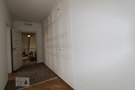 Corredor de casa à venda com 4 quartos, 875m² em Brooklin Paulista, São Paulo