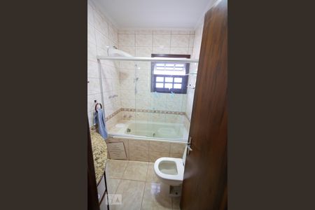 Casa de condomínio à venda com 250m², 3 quartos e 2 vagasSuite