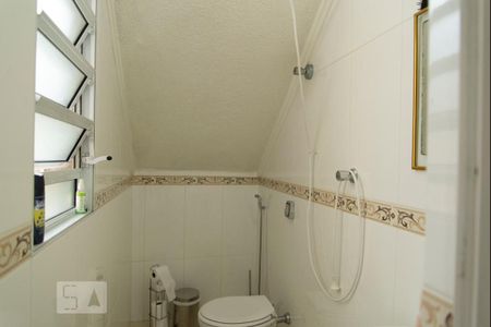 Casa à venda com 365m², 4 quartos e 4 vagasBanheiro de Serviço