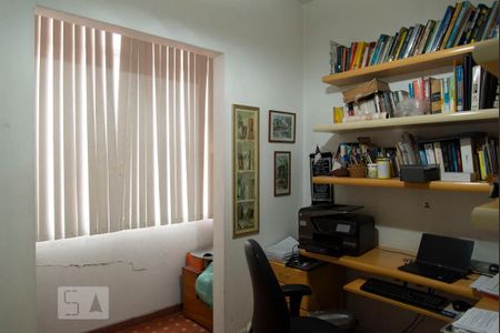 Casa à venda com 365m², 4 quartos e 4 vagasQuarto 4