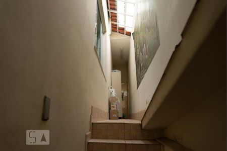 Casa à venda com 365m², 4 quartos e 4 vagasCorredor Externo