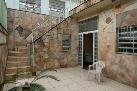 Casa à venda com 365m², 4 quartos e 4 vagasQuintal
