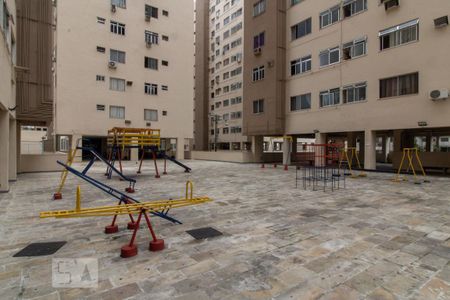 Apartamento para alugar com 55m², 2 quartos e 1 vaga Apartamento para alugar com 55m², 2 quartos e 1 vagaÁrea Comum - Playground