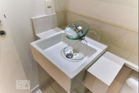 Apartamento para alugar com 65m², 3 quartos e 2 vagasBanheiro da Suíte