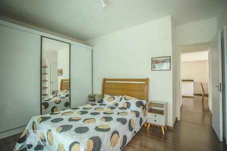 Apartamento à venda com 72m², 2 quartos e 2 vagasSuíte