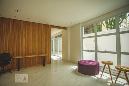 Apartamento à venda com 72m², 2 quartos e 2 vagasHall social