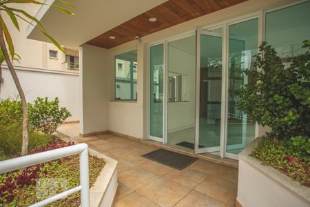 Apartamento à venda com 72m², 2 quartos e 2 vagasHall de Entrada