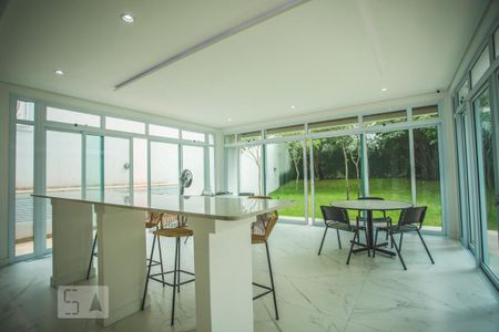 Apartamento à venda com 72m², 2 quartos e 2 vagasÁrea comum - Salão de festas