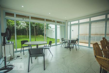 Apartamento à venda com 72m², 2 quartos e 2 vagasÁrea comum - Salão de festas