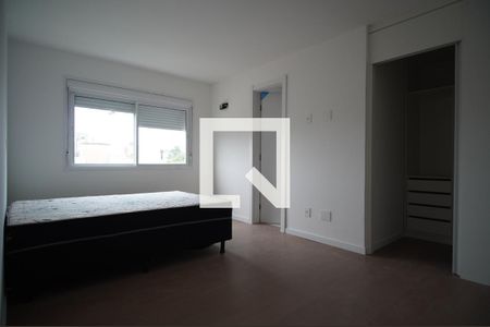 Apartamento para alugar com 3 quartos, 135m² em Passo da Areia, Porto Alegre