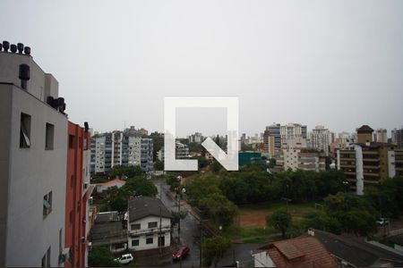 Apartamento para alugar com 3 quartos, 135m² em Passo da Areia, Porto Alegre