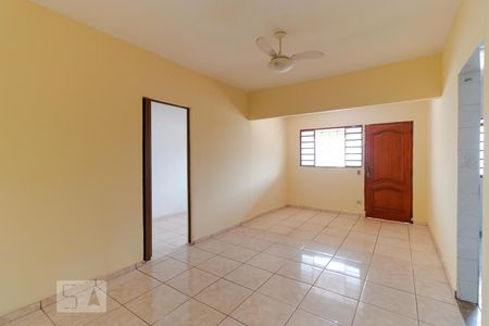 Sala 01 de casa à venda com 4 quartos, 130m² em Vila Costa E Silva, Campinas