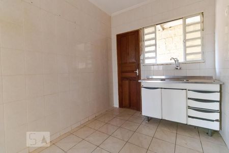 Casa à venda com 130m², 4 quartos e 3 vagasCozinha 02 (Fundos)
